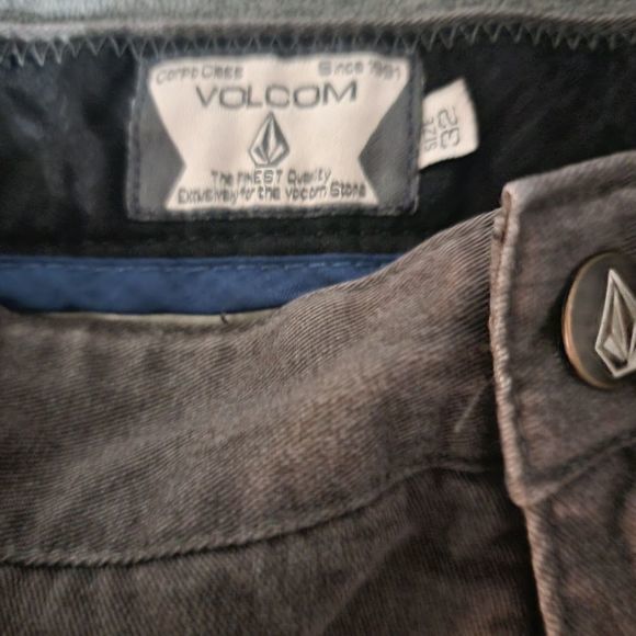 Volcom shorts mens size 32 gray chino flat front - Picture 5 of 6